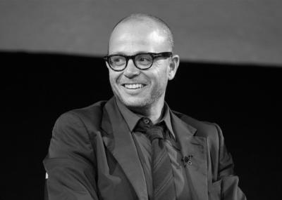 A black and white photo of writer and producer Damon Lindelof